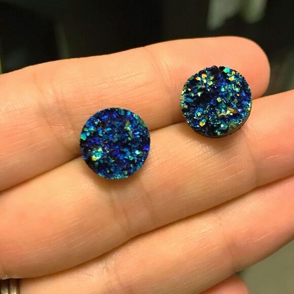 Handmade Blue druzy stud earrings - Picture 5 of 6